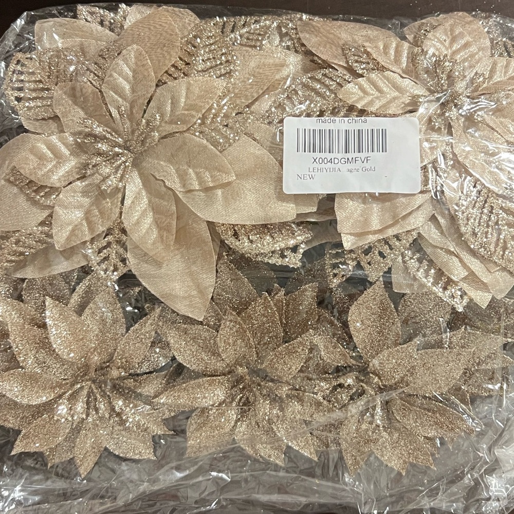 24 Pcs Gold Poinsettia Flowers - Picture 3 of 5